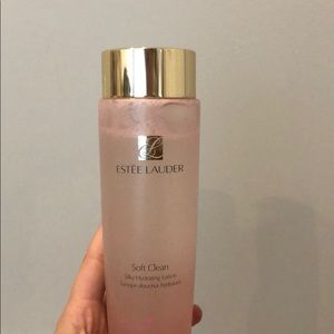 Estée Lauder soft clean silky hydration lotion